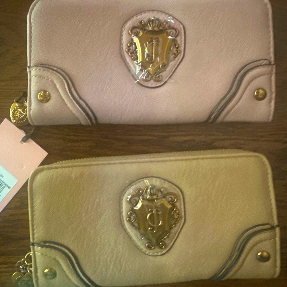 Juicy Couture Women's Wallet - Pink or Cream